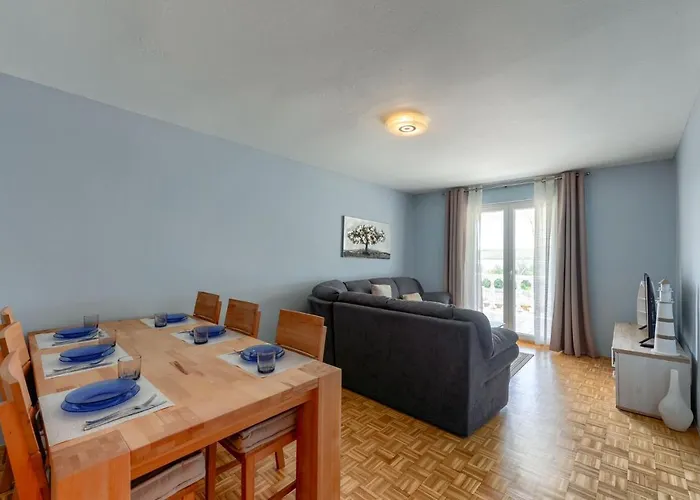 Apartments-Pia